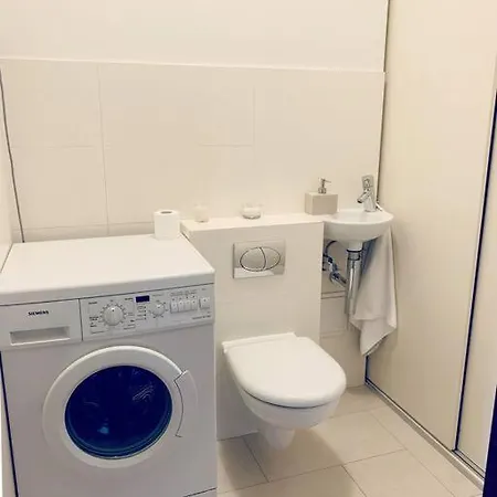 Luxurious In Lejlighed Warszawa